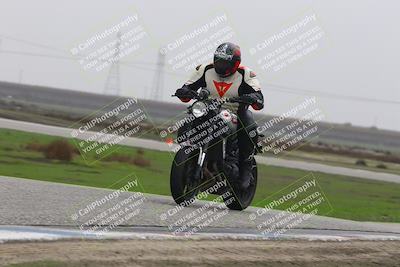 media/Nov-30-2025-TrackDaz (Sun) [[d8b22663df]]/B Group/Session 5 (Wheelie Bump)/